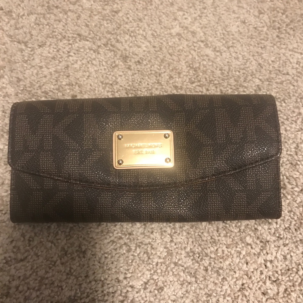Michael Kors Jetset wallet